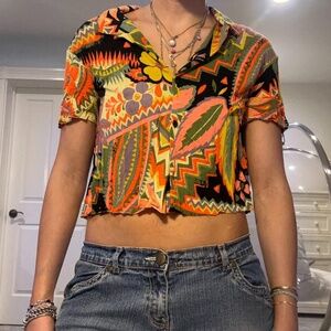 70's patterned multicolored button down